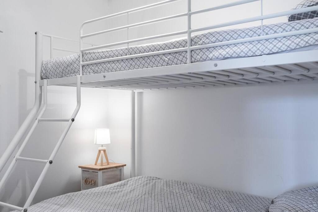 L'Escapade : Charmant T2 -Parking Gratuit, Piscine, Wifi, Clim Gruissan Ngoại thất bức ảnh